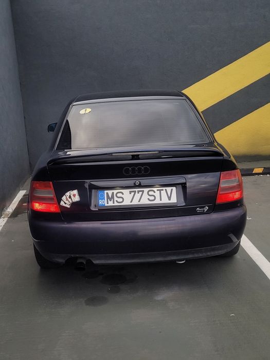 Vând Audi A4 B5 1.8