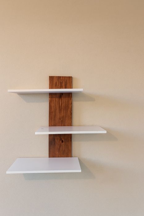 Etajeră/raft perete cu 3 polițe noi