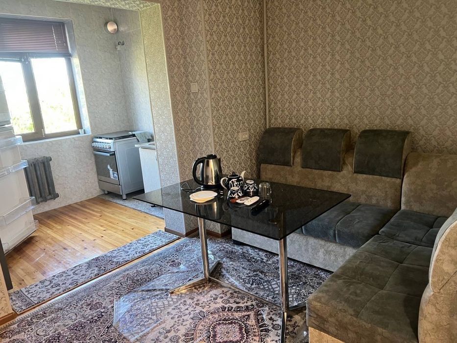 1 ta qiz kere kvartiraga sherilikka. Manzil- Yakkasaroy Qo’shbegi