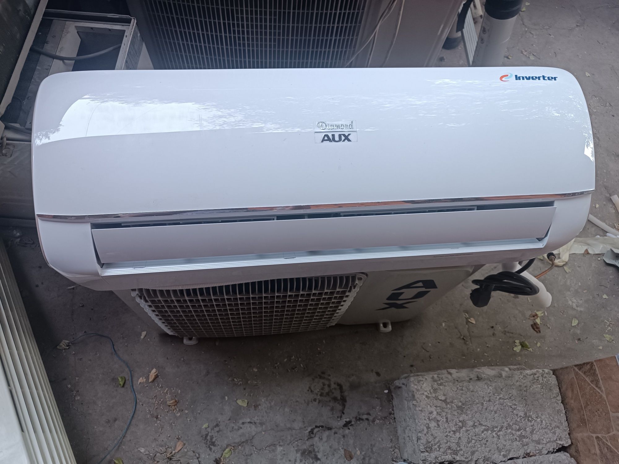 Aух 12 tali Inverter Kondisioner!