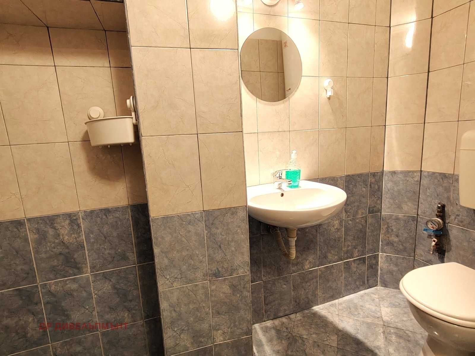 Дава под Наем КЪЩА
град София, Левски, ул. 548