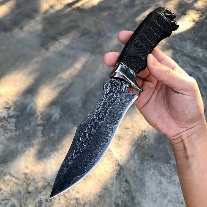 Cutit Damasc Gotic Black Knight, abanos si teaca piele italiana