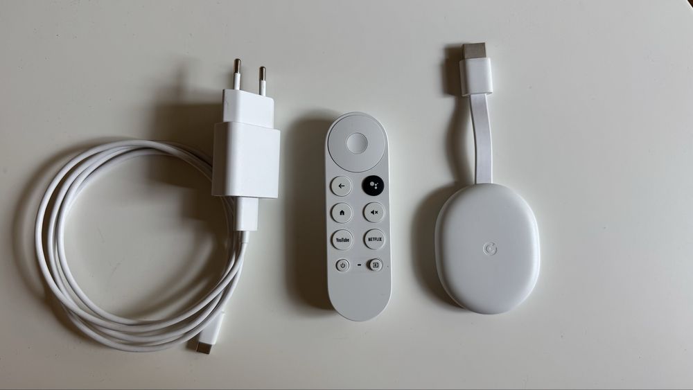 Мултимедиен Плеър GOOGLE CHROMECAST TV 4K, HDMI, Bluetooth, Wi-Fi