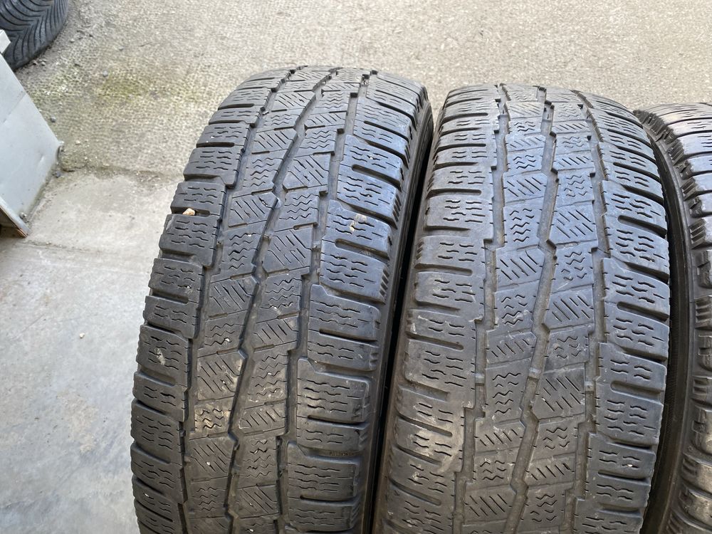 Anvelope M+S 215 65 16C Michelin