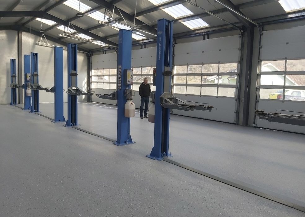 Hala metalica pentru service auto hale inchiriat hale demontabile