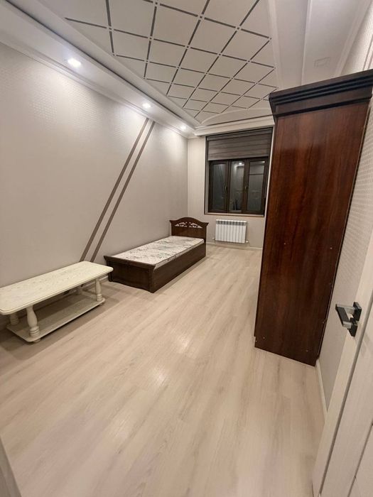 Срочно продается 4х ком квартира, ЖК Дархан, ор-р: ул. Асака, 128 м²