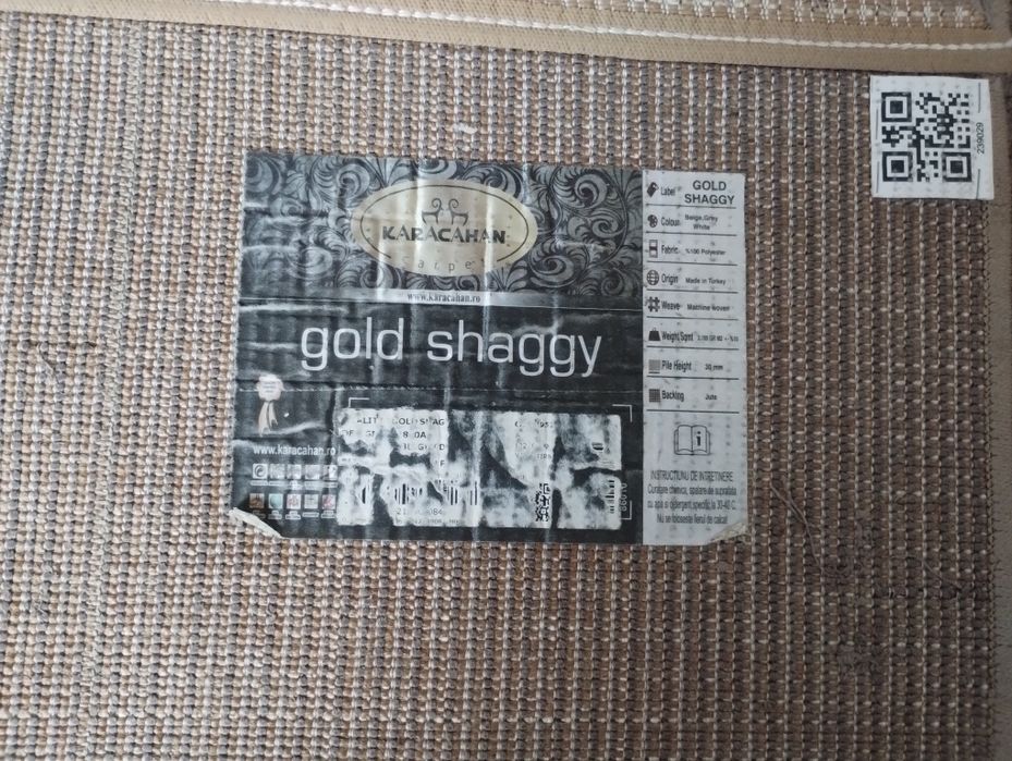 Covor de cameră maro