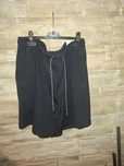Vand Pantaloni Scurti Nike Tech Fleece Negri Marimea XXL noi