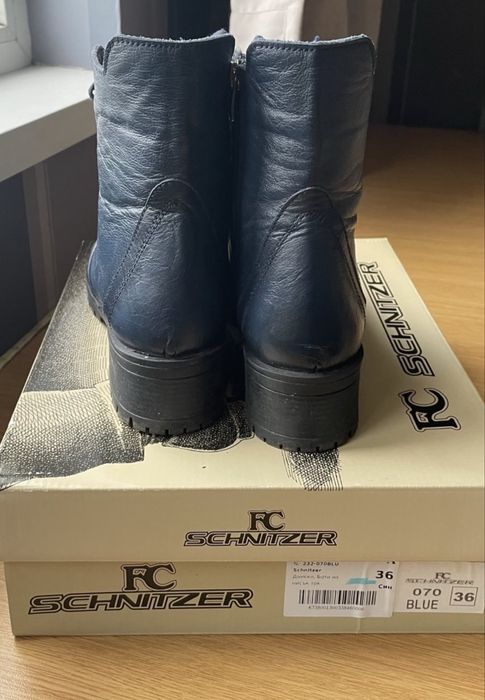 Дамски кожени боти