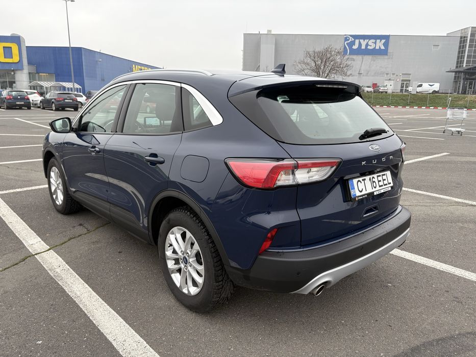 Ford Kuga 2023 benzina 63.000 km