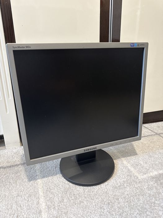 Монитор samsung