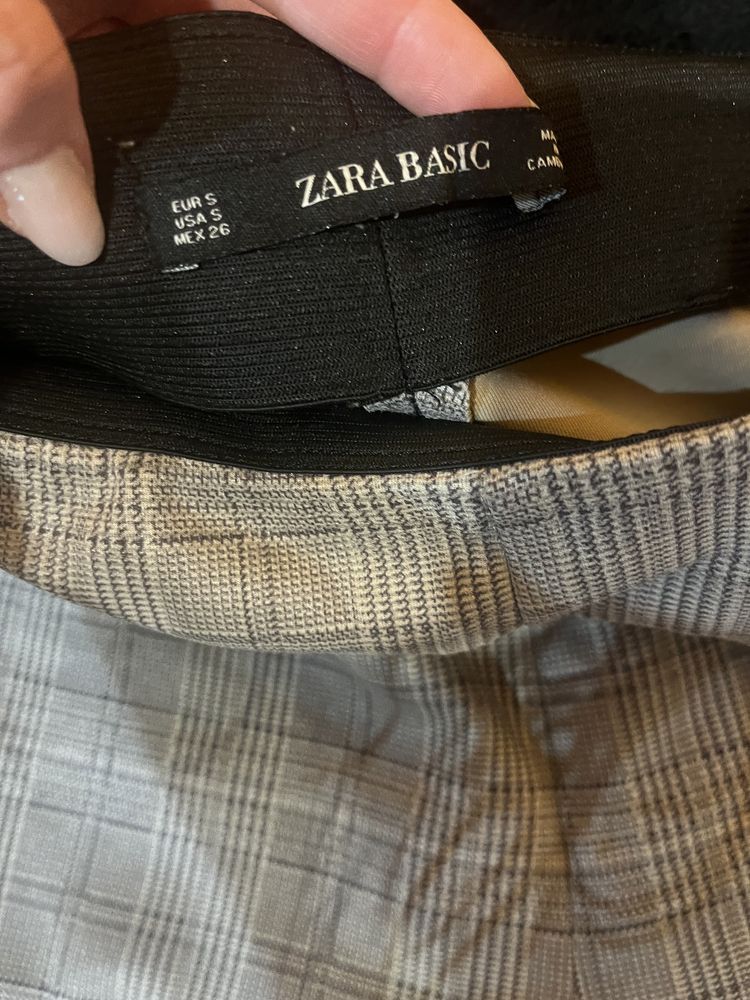 Zara - pantaloni eleganti