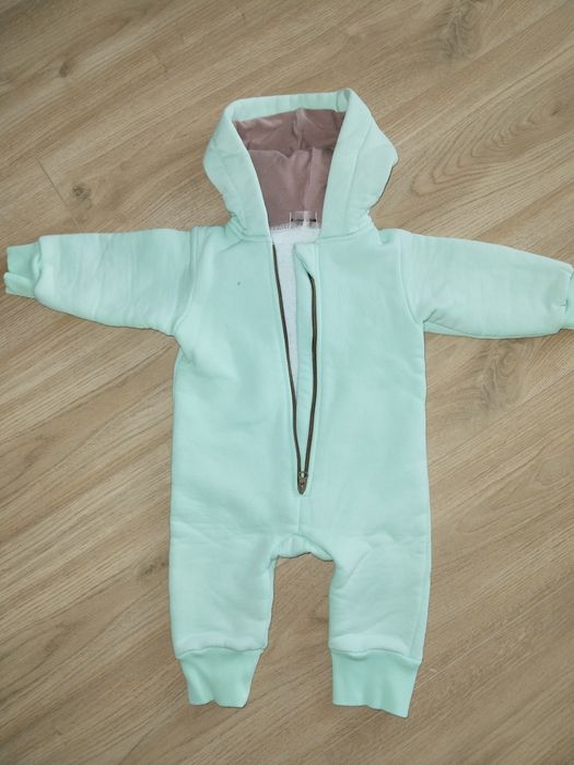 Продам детские вещи