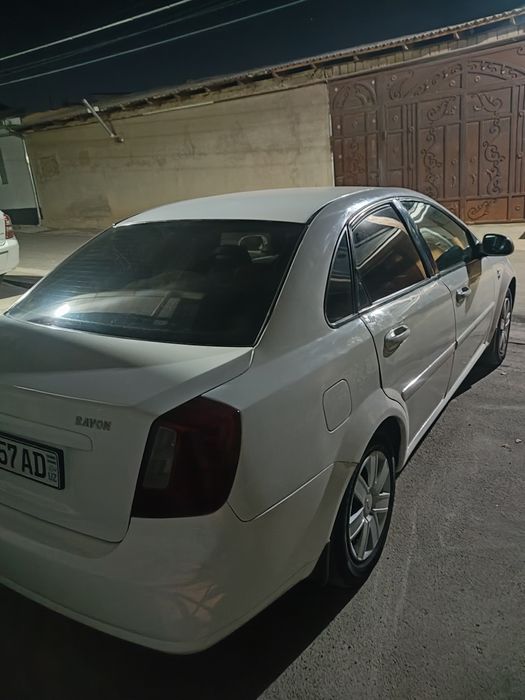 Lasetti 1.8 mexanika sotladi