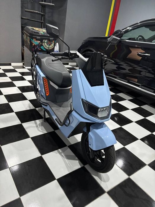 Срочно продается электро скутер Lima