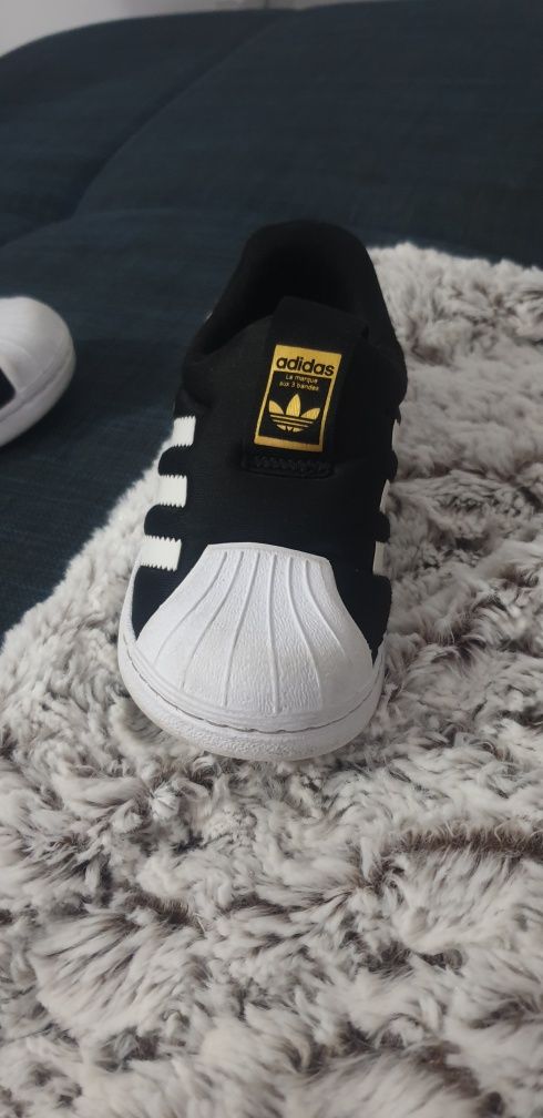 Adidasi adidas copii superstar marimea 25