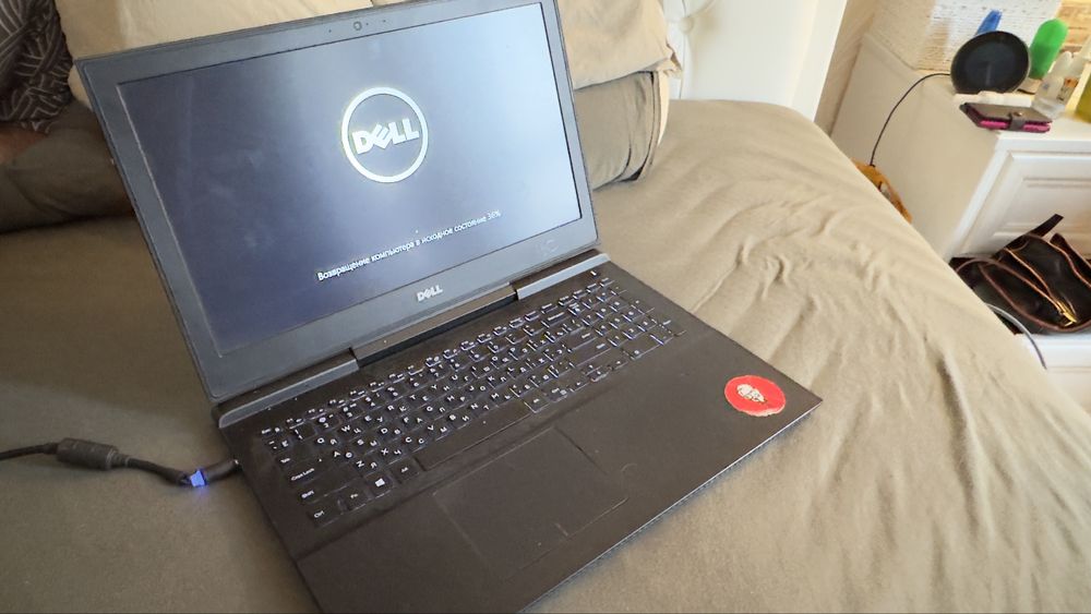 ноутбук Dell inspirion gaming 15700