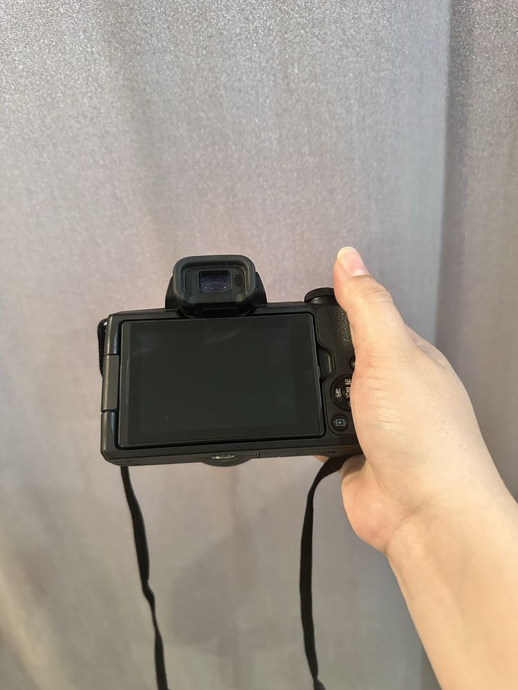 Canon M50 продаю, в отличном состоянии