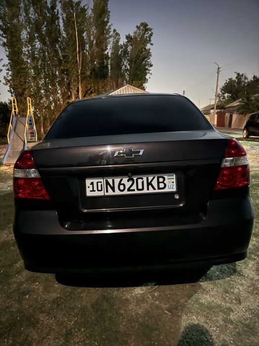 Продаётся nexia 3 A/T 2017 choco
