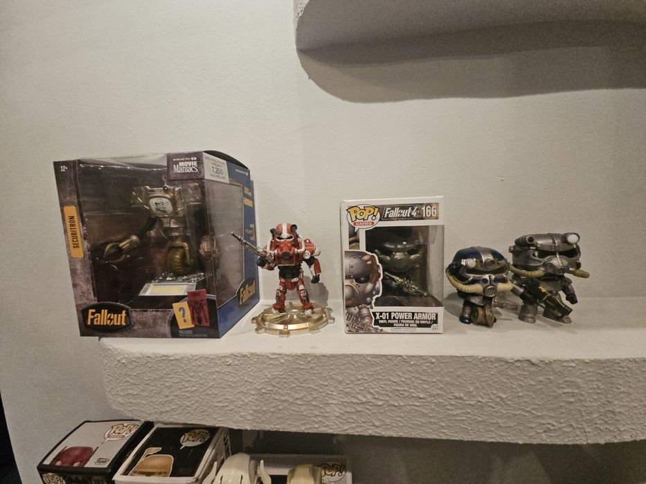 Set figurine Star Wars, Fallout si nu numai.