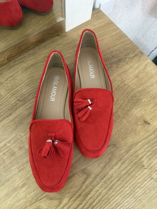 Балетка новая красная