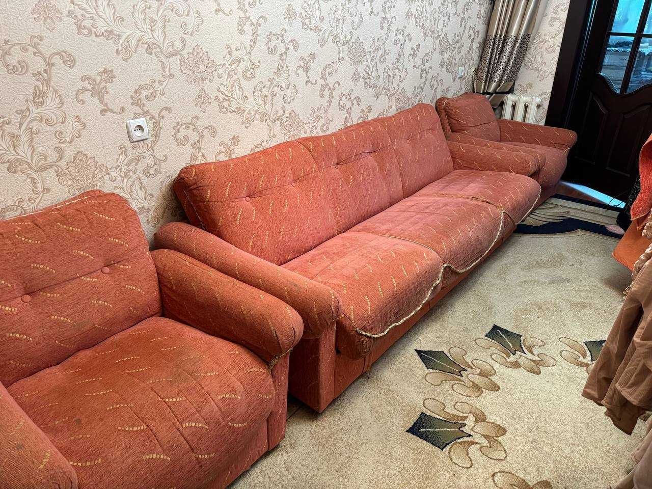 Продам диван и кресло