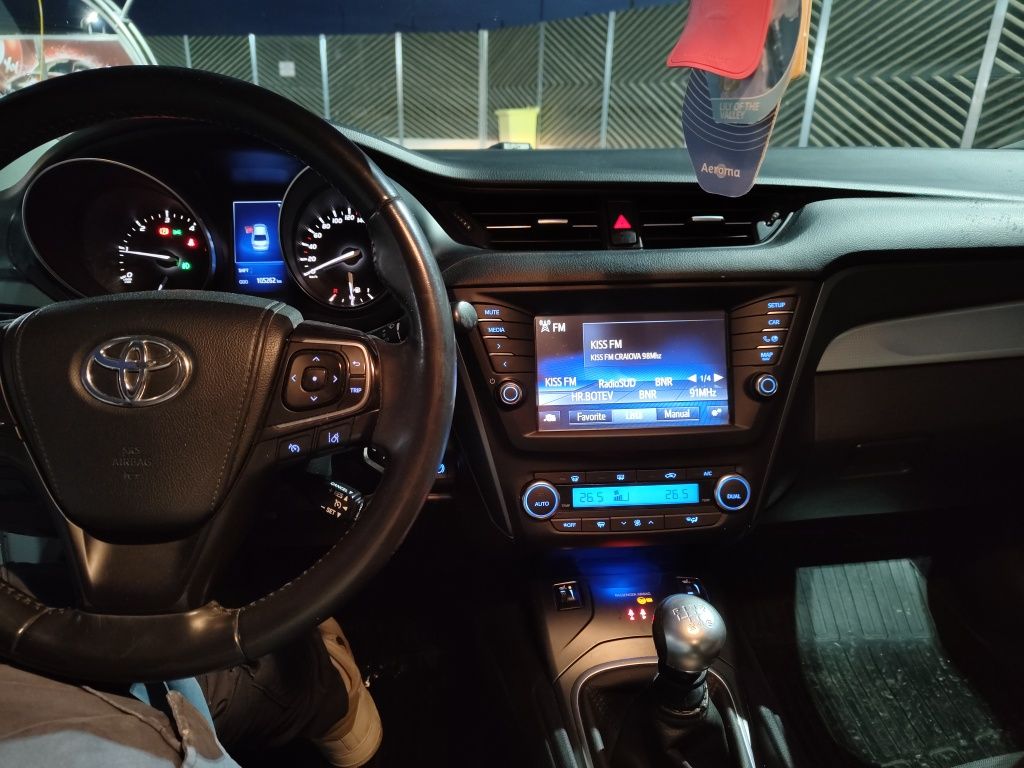 Toyota avensis 2.0