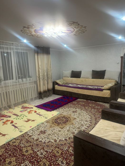 Продам дом в районе кирпичный.