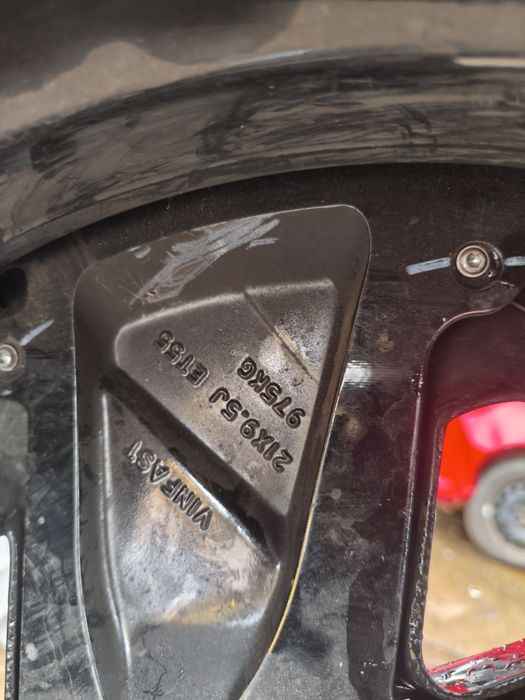 Vind set roti Continental 275/40 R21