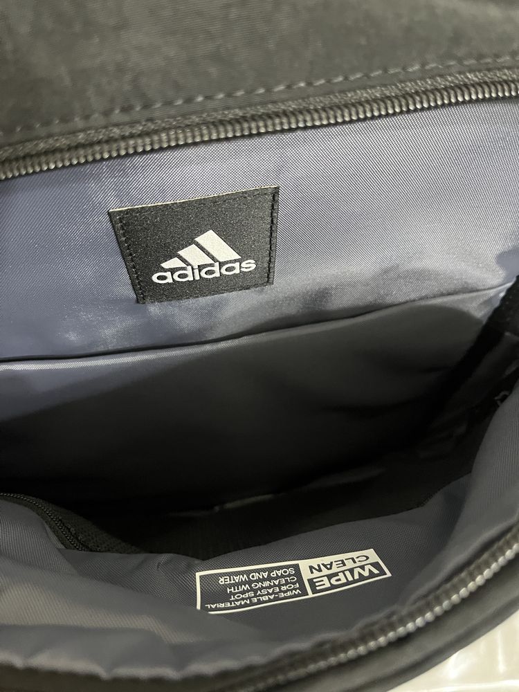 Adidas     Sumka