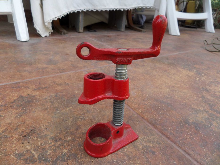 Menghina,clema pt.tevi,clema pt. timplarie, pipe clamp