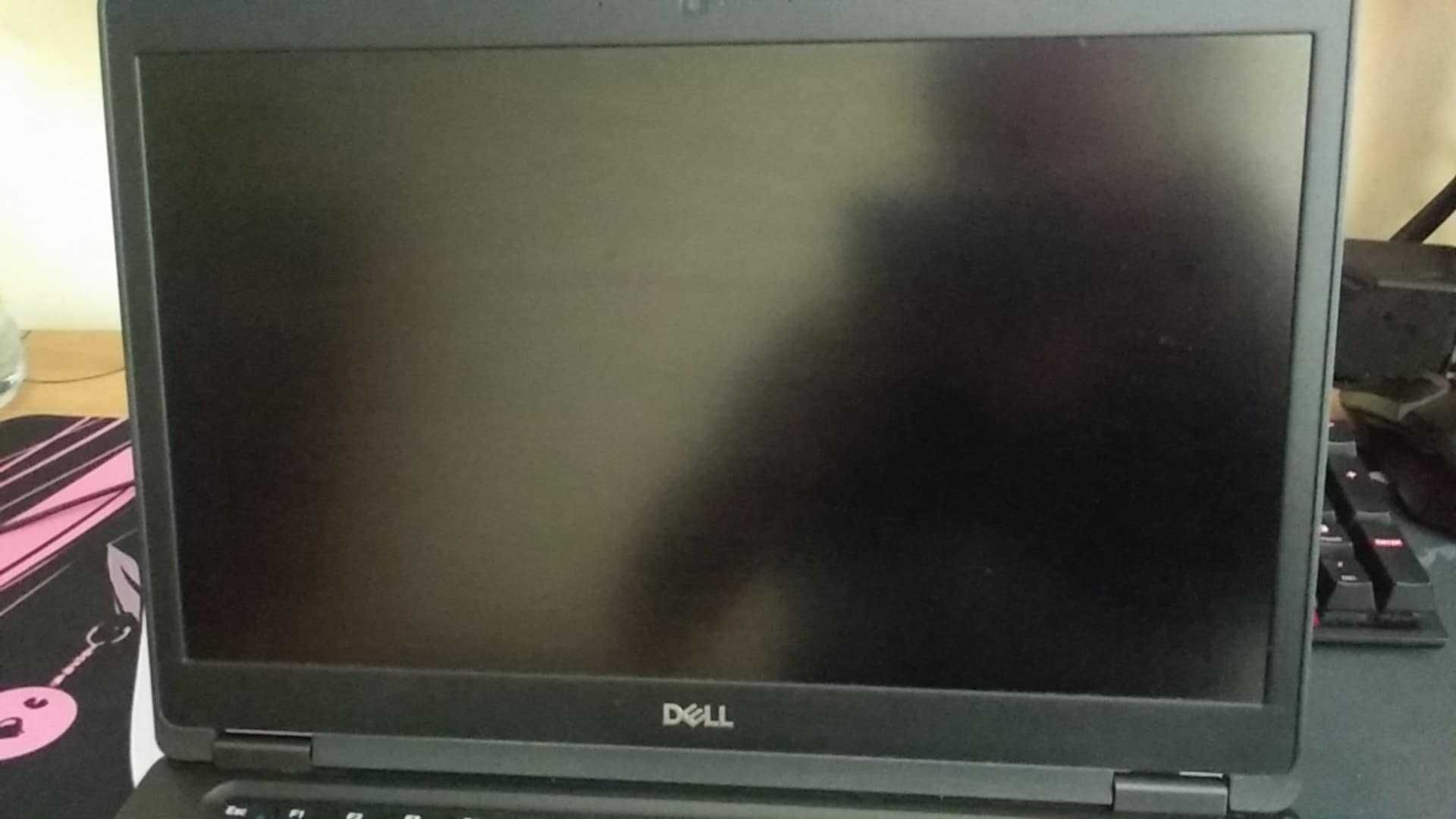 Лаптоп Dell Latitude 5490