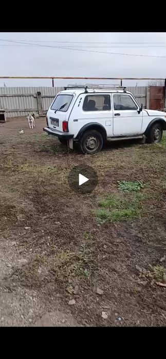 Продам  срочьно машину