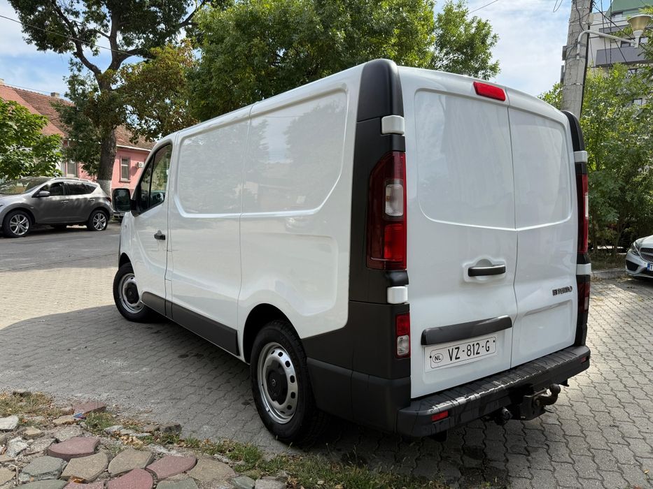 Opel Vivaro Renaut Trafic mod 2017/Navi,Clima,Senzori full 220mii km!