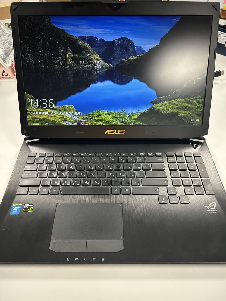 Гейминг лаптоп ASUS RoG