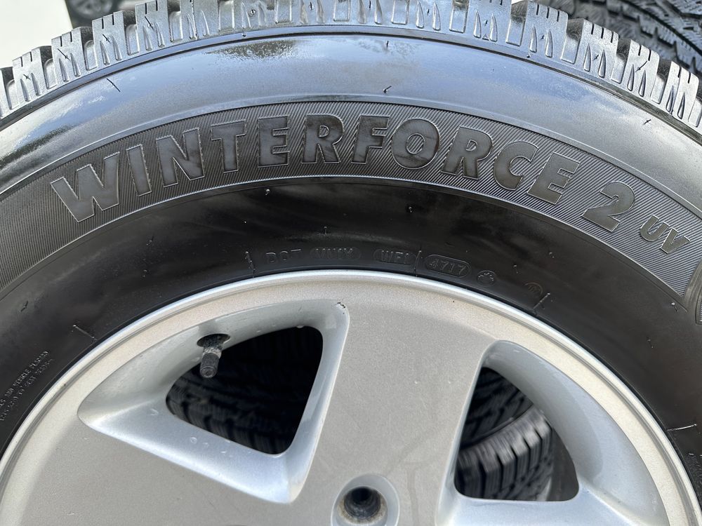 Jante wrangler 5x127 - 265 70 17 Firestone - Iarna