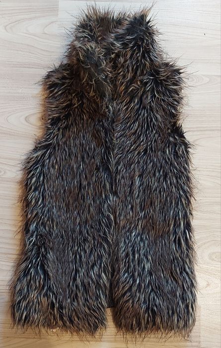 Vesta blana dama