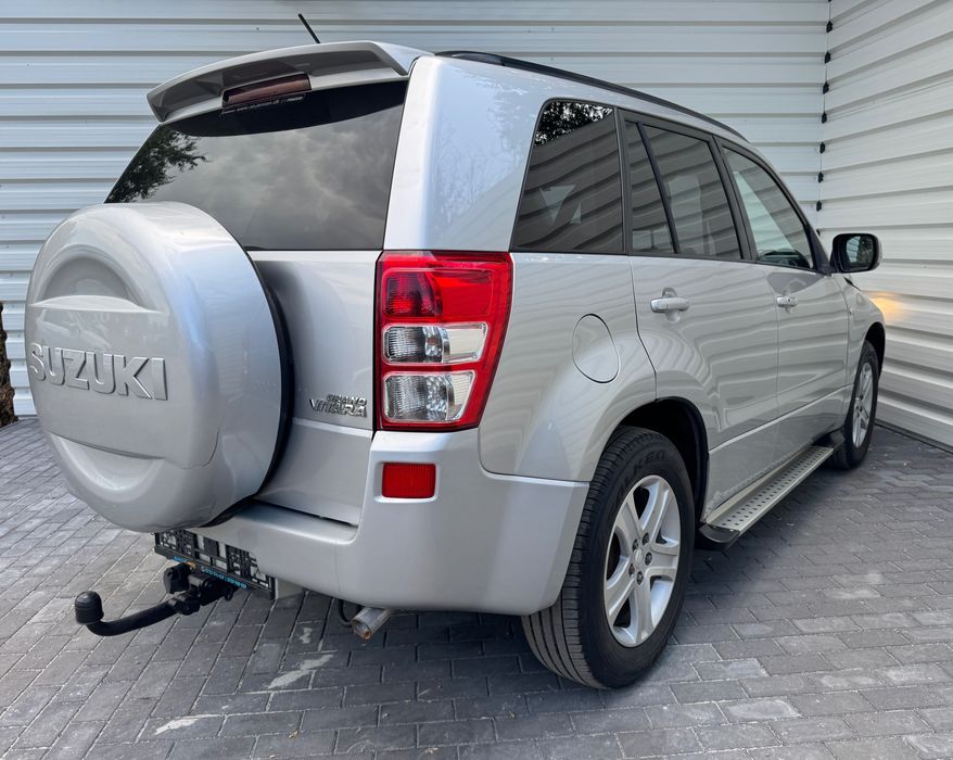 Suzuki Vitara 2.0 benzina 4x4 cutie automata de vanzare in RATE FIXE