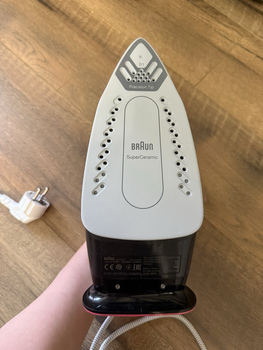 Продаю утюг, в идеальном состоянии, покупала для путешествий