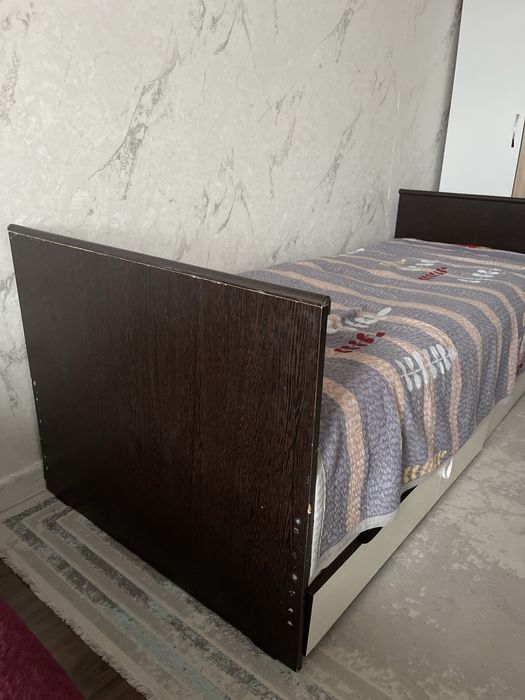 Продам кровать , торг есть