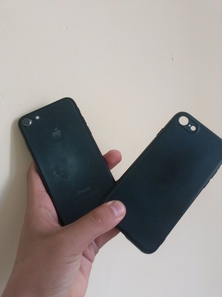 Black iphone 7 32 GB yaxshi xolatda sotiladi Айфон  7 32 Гб срочно Про