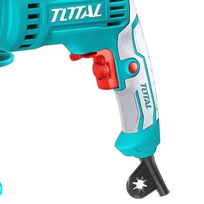 Masina de gaurit cu impact Total, 810W, 0-2800rpm cu functia de ciocan