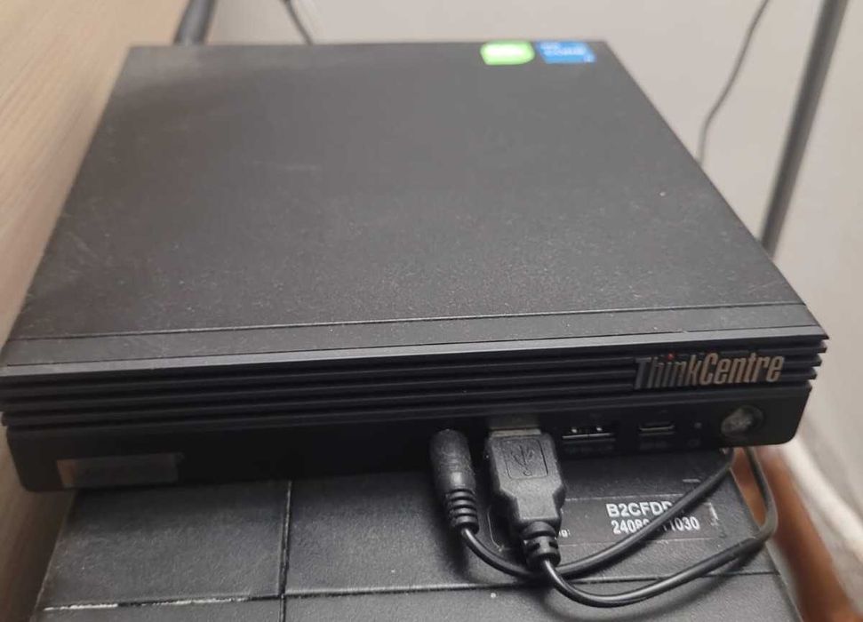 Lenovo ThinkCentre M70Q Tiny Gen.5