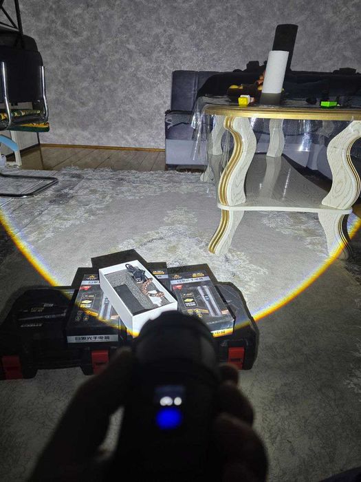 Фонарь для охоты и рыбалки. Фонарик оъотничий дальнобойный водостойкий