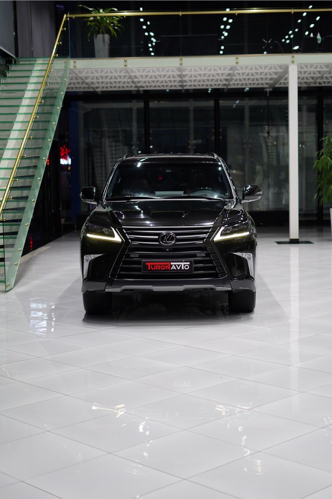 Lexus LX570 Sport Plus