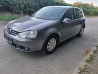 VW Golf 1.6 MPI 102 CP model Tour Trapa Navigatie