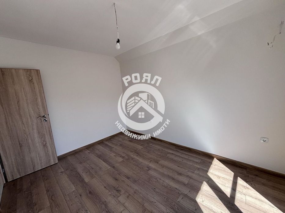 Продава се Четиристаен апартамент в Пловдив, Христо Смирненски - 109 кв.м за 1424 €/кв.м - Снимка #2