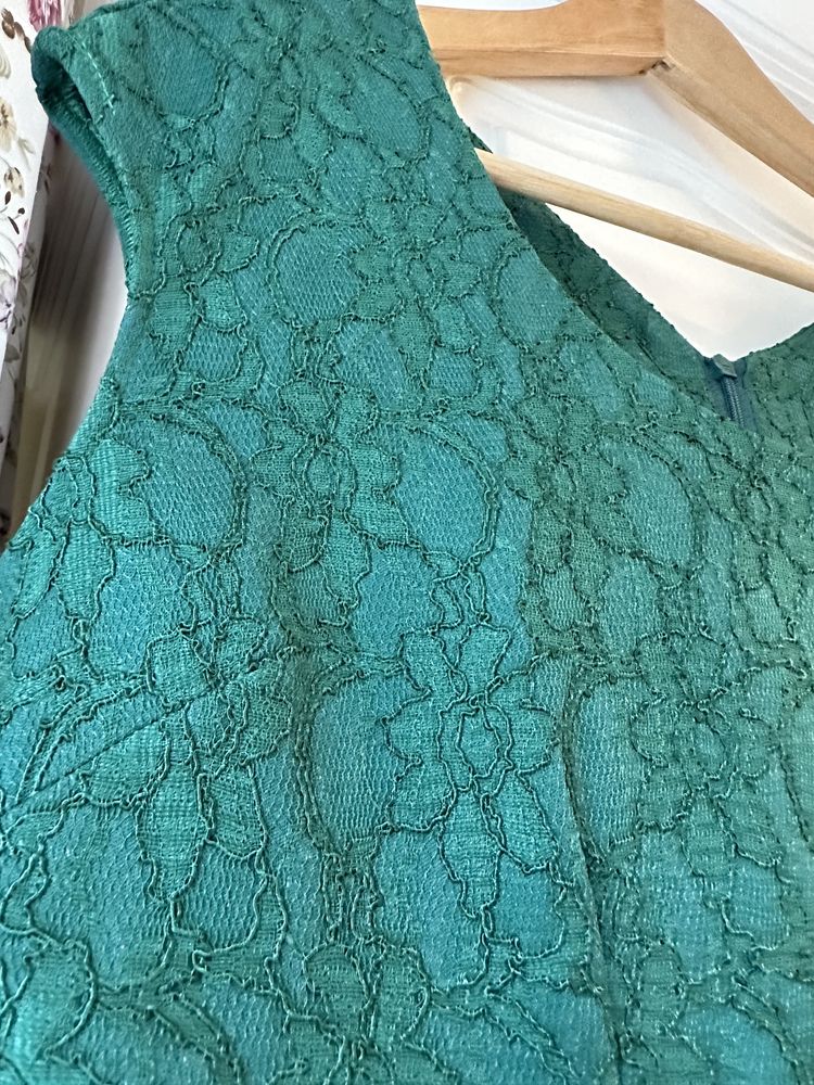 Rochie dantelă verde, etichetă 40, NOUĂ fără etichetă