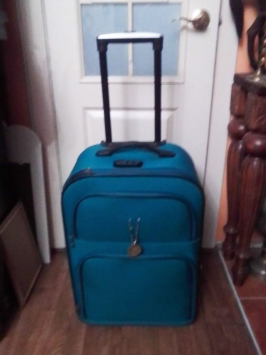 Синий чемодан за копейки