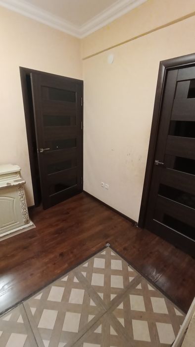 Продам 2/4/5, кирпичный дом , 76,4 м2, новостройка, электроаппарат.